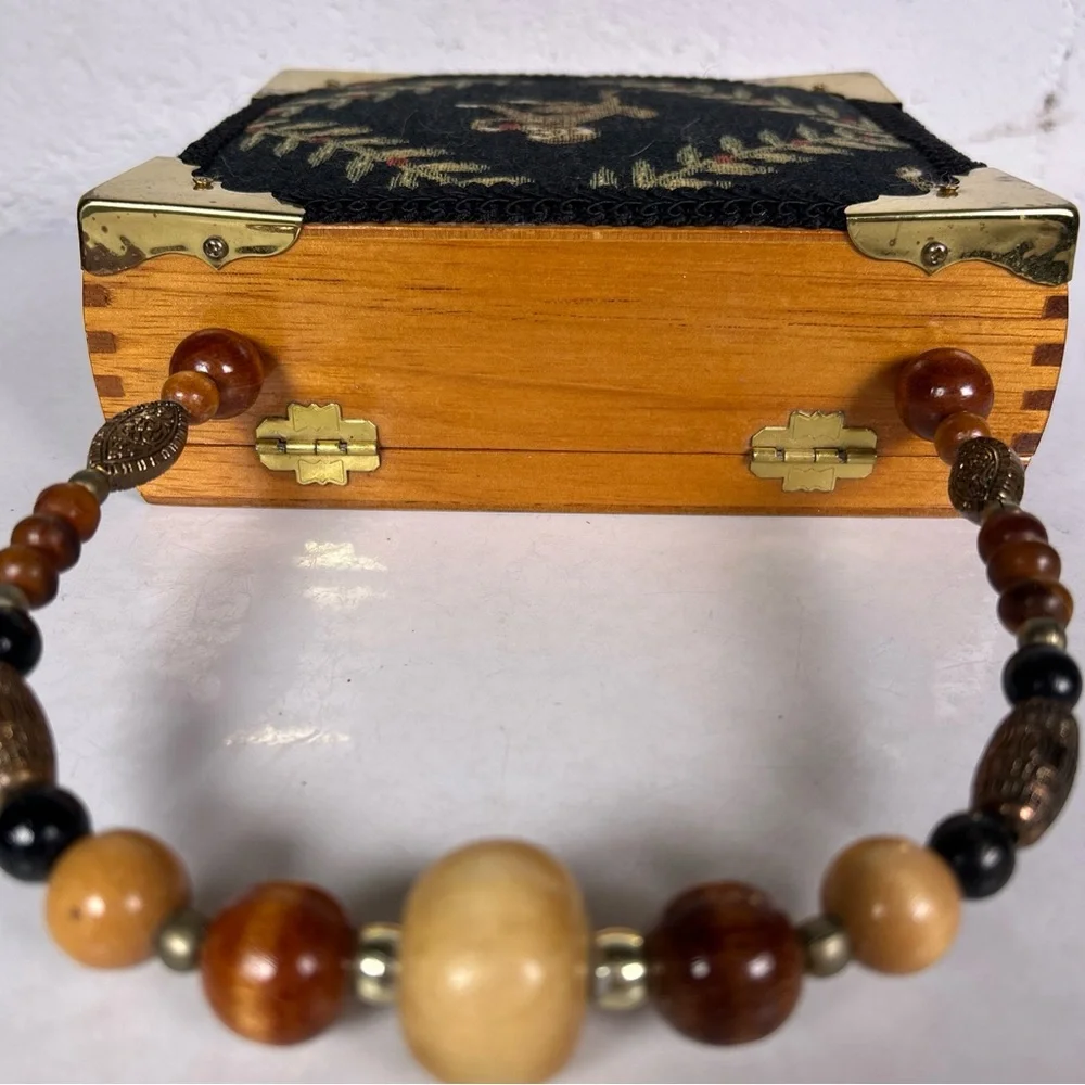 Women’s Wooden Cigar Box Purse Beaded Handle Fabric Monkey Print - Picture 4 of 10